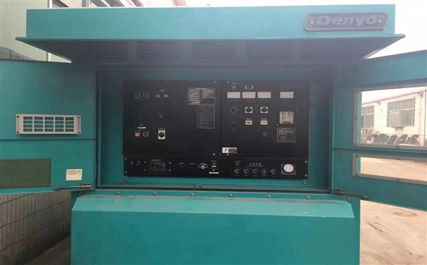 苏州二手康明斯200kw大型柴油发电机组