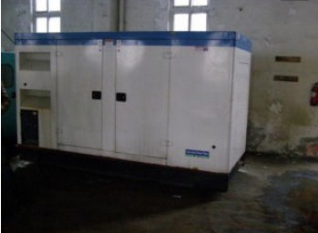 苏州二手康明斯150kw大型柴油发电机组